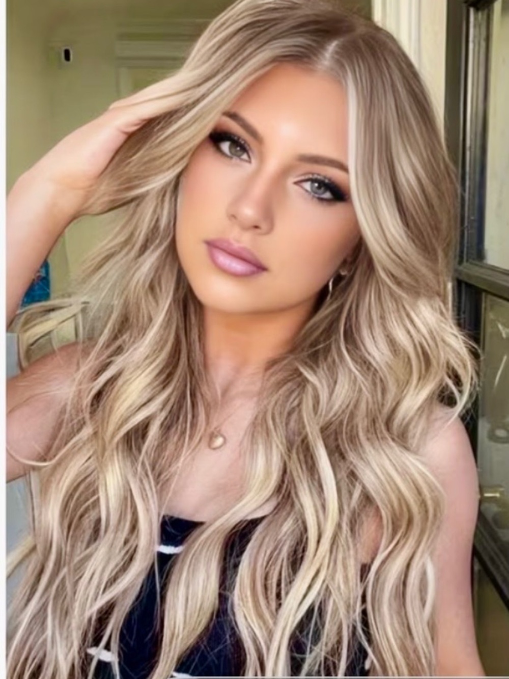 Blonde Balayage Glueless Lace Wig with Ash Brown & Blonde Highlights 20 Inch